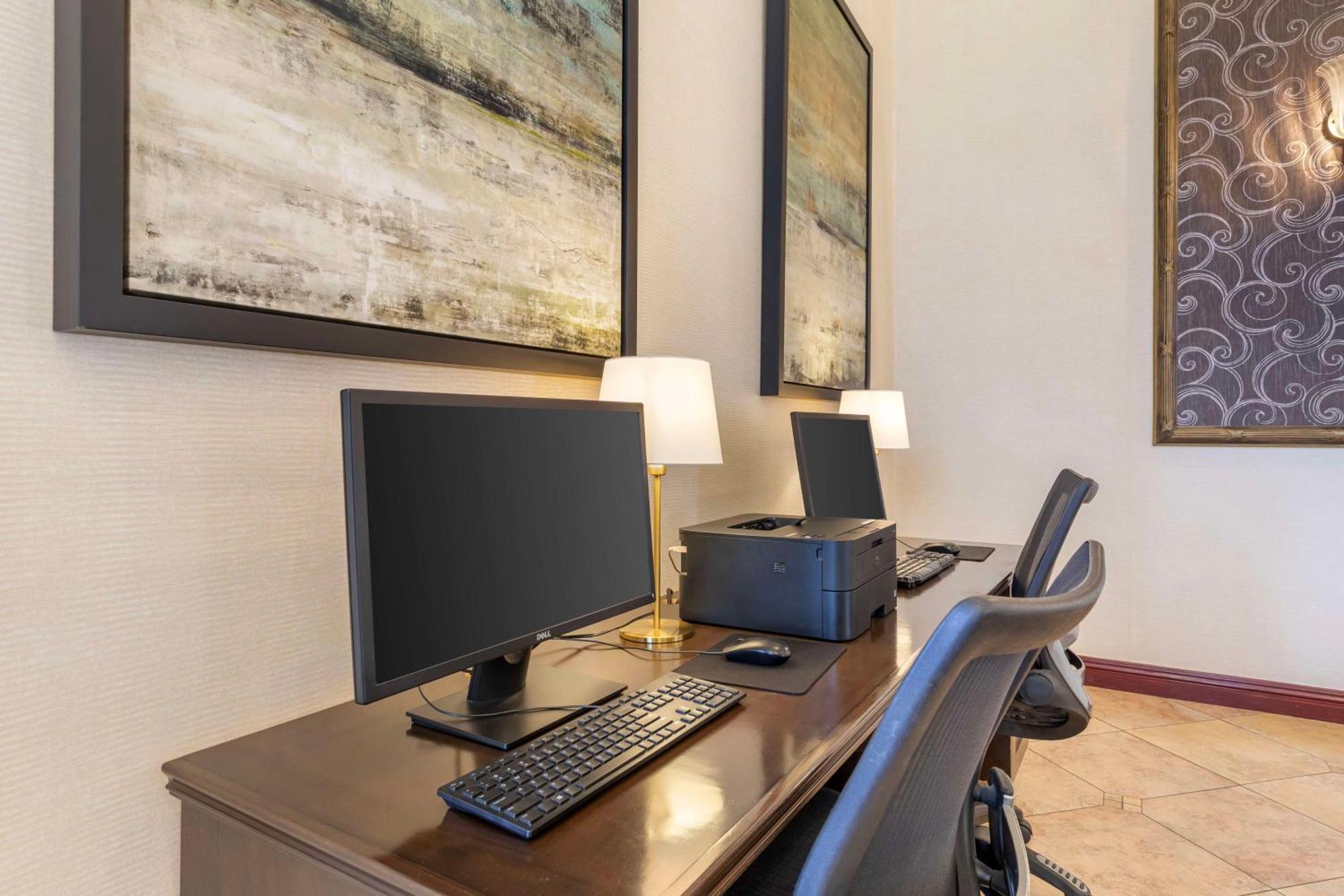 Best Western Plus West Covina Inn Екстериор снимка